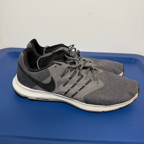 Nike Run Swift Gray Gunsmoke Men’s 11 Running Shoes Sneakers Athletic Trainers - Picture 3 of 8